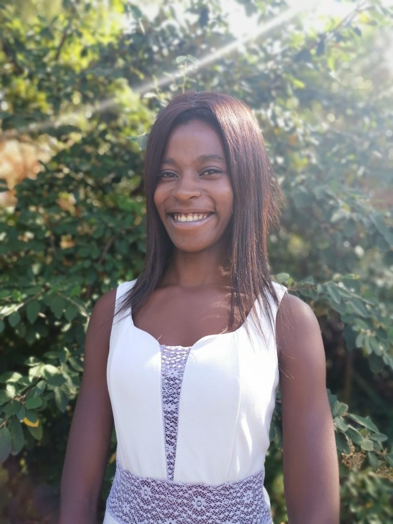TSHISHIMBI Dénisia